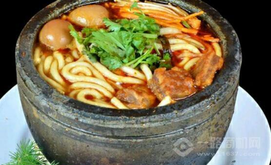 小陶氣砂鍋粉面