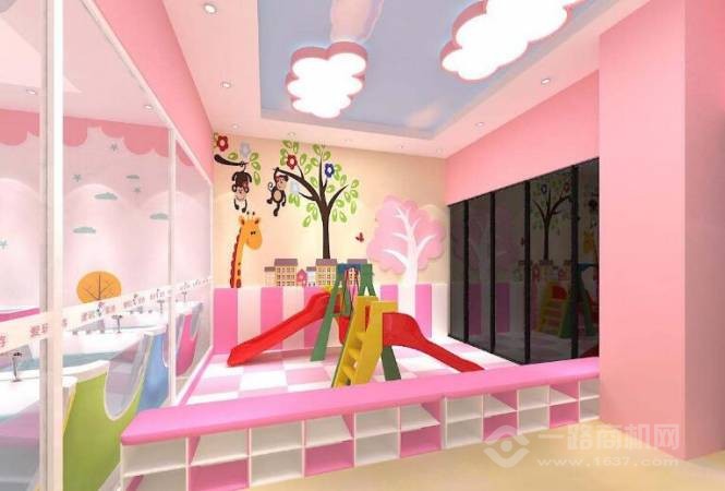 咿呀游萌宝婴儿游泳馆