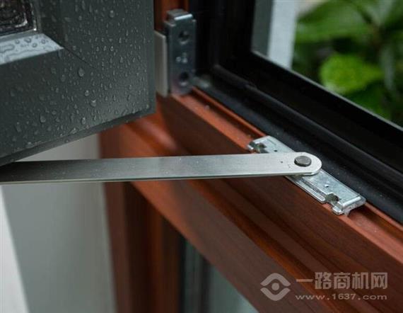 巴尔蒂克系统门窗