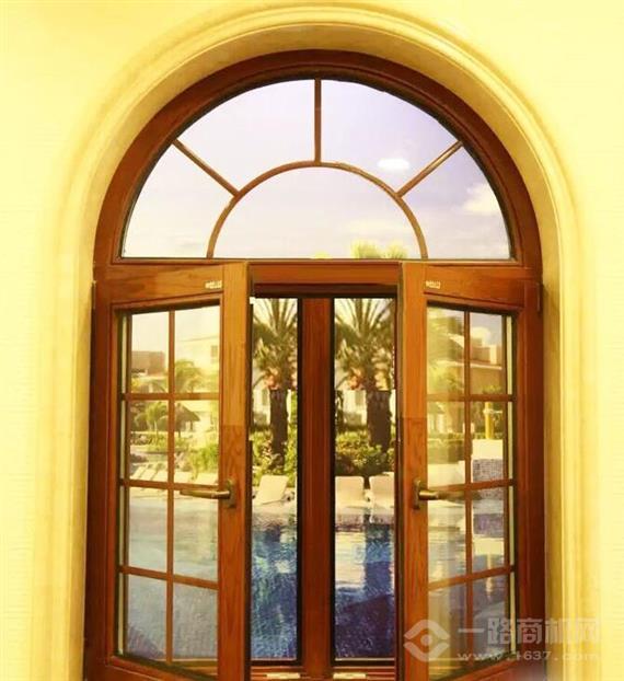 兰天方圆门窗