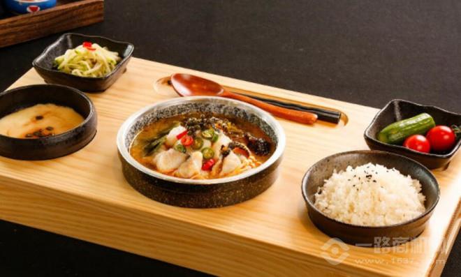 米小六花膠雞米飯