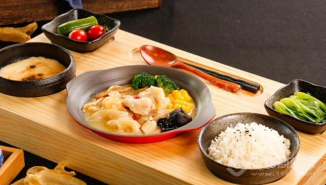 米小六花膠雞米飯