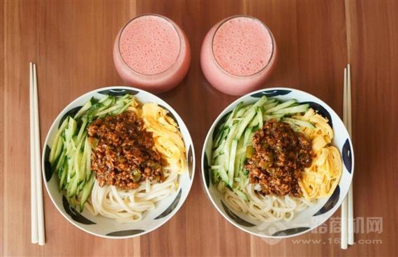 阿拉溪口老鸭牛肉面