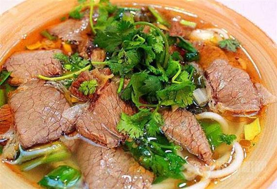 伊鼎湘常德牛肉粉