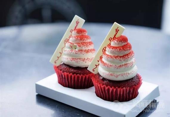 小山久日式甜品铺