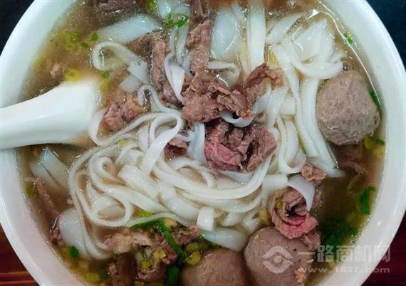 牛囤潮汕牛肉粿条汤