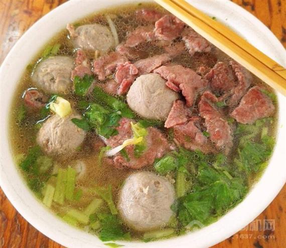 牛囤潮汕牛肉粿条汤