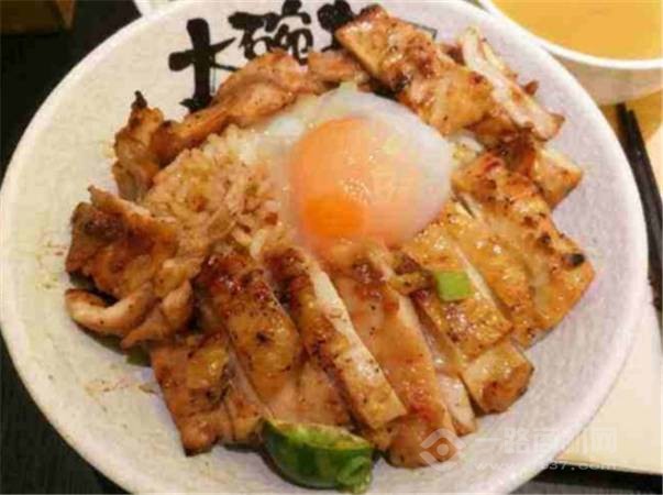 丼岛日式烧肉饭