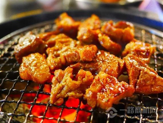 肉多坊木炭烤肉