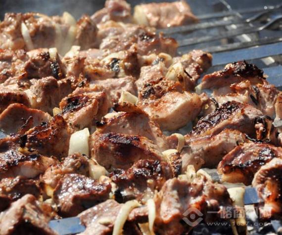 肉多坊木炭烤肉