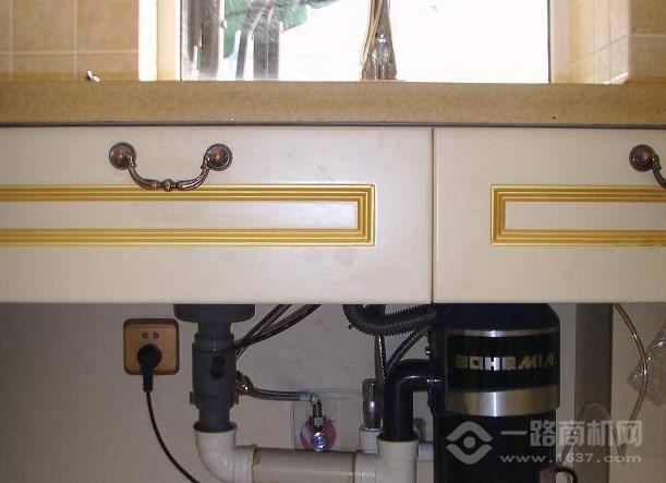 波西米亚厨房垃圾处理器