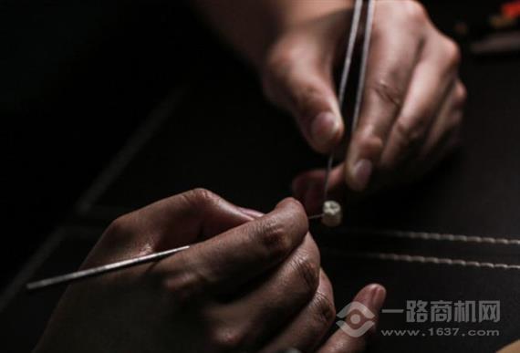 欧卡斯皮具护理