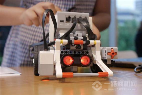 卡卡木机器人教育