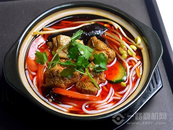 彭胖娃地摊米线