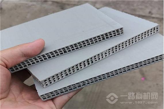 蓝河湾中空塑料模板