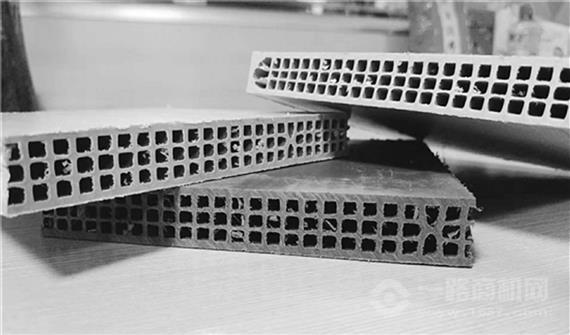 蓝河湾中空塑料模板