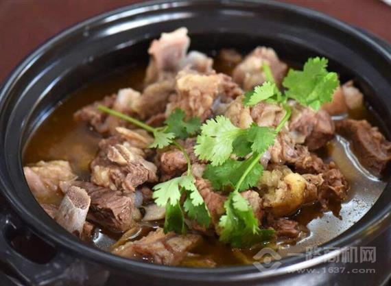 龚印记牛骨牛杂屋