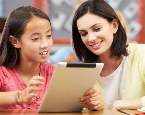 布罗卡斯智能英语