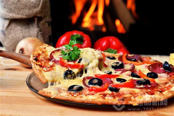 布林斯深盘披萨