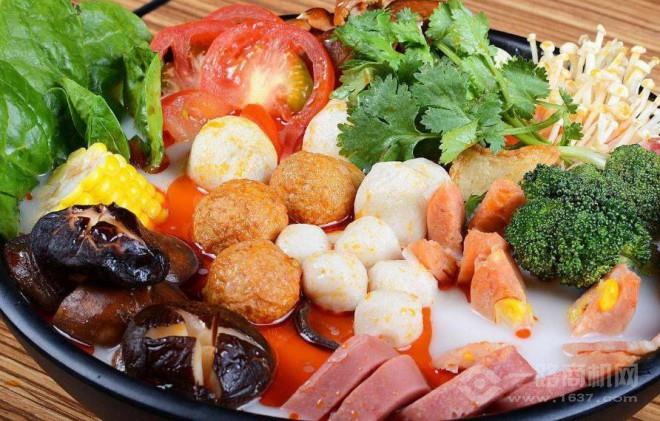 花吃嘴兒麻辣燙加盟