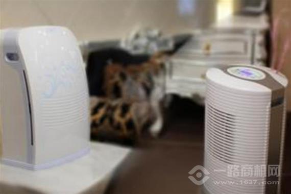 雀净空气净化器