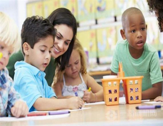 美加澳国际少儿英语