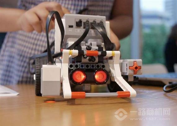 卡乐思机器人教育