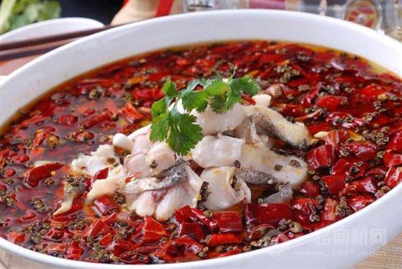 龙人居水煮三峡鱼