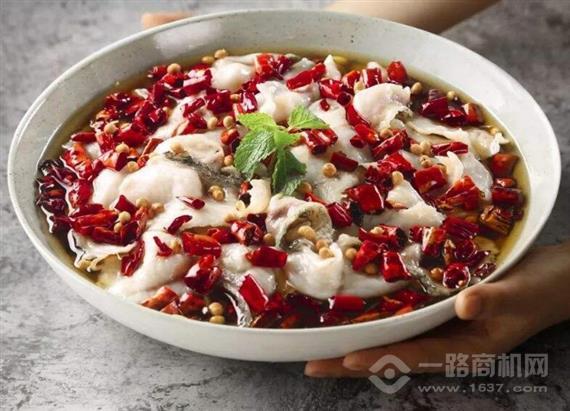 龙人居水煮三峡鱼