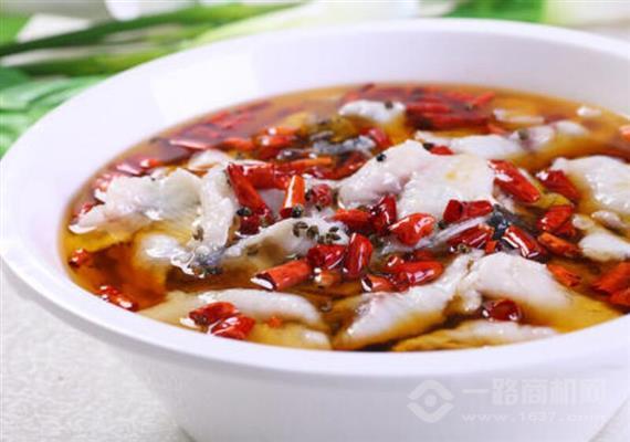 龙人居水煮三峡鱼