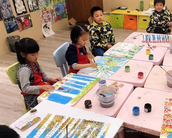 七色城堡少儿美术