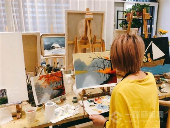 米友拉少儿创意美术绘馆