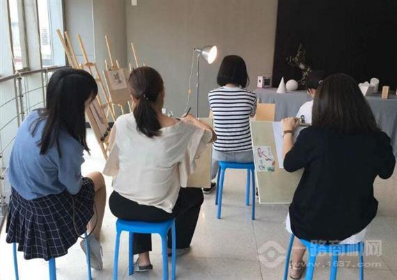 千里阳光少儿美术