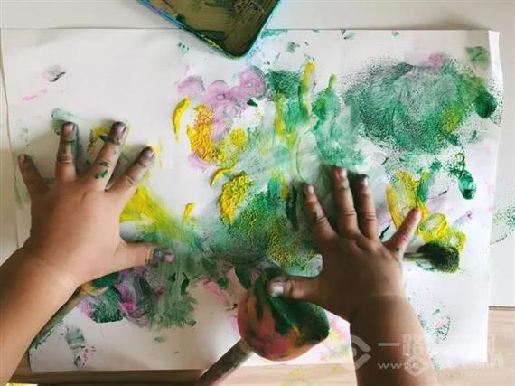 小涂鸦儿童美术启蒙教育