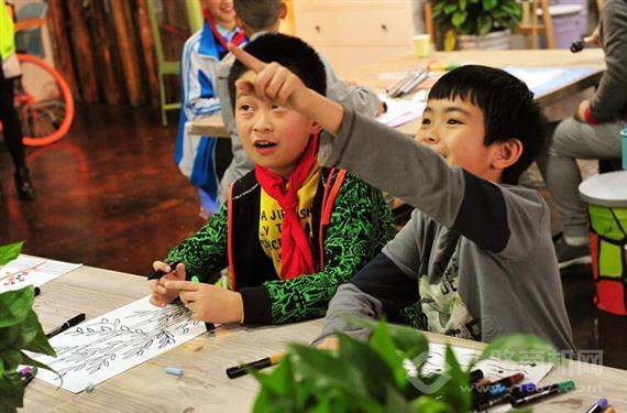 西里糊涂少儿艺术生活馆