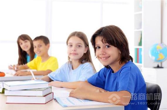 蜗牛上树国际教育