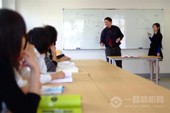 马力吉尼思国际教育