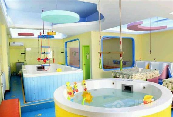 快乐小贝婴童游泳馆