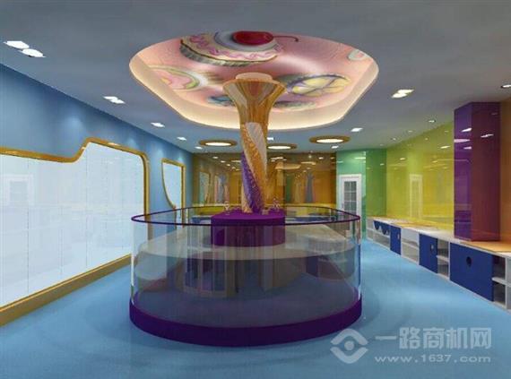 快乐小贝婴童游泳馆