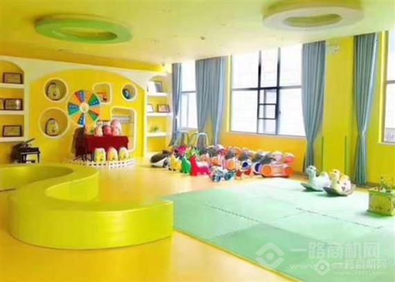 意蒙世家国际早教