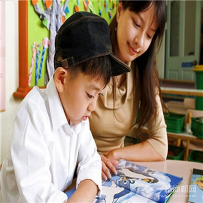 布朗天才國(guó)際少兒英語(yǔ)加盟