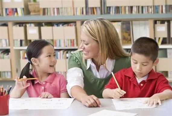 傲普街少儿英语