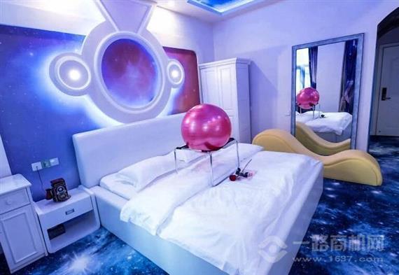 羽蜻蜓音乐情侣主题酒店