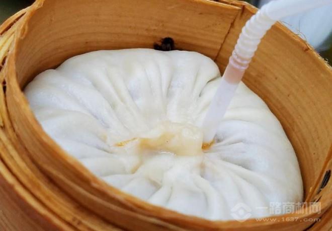 龍堂蟹黃小籠包