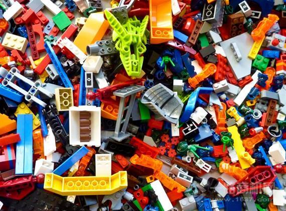 摩玩创客乐高教育