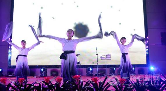 墨舞少儿艺术中心