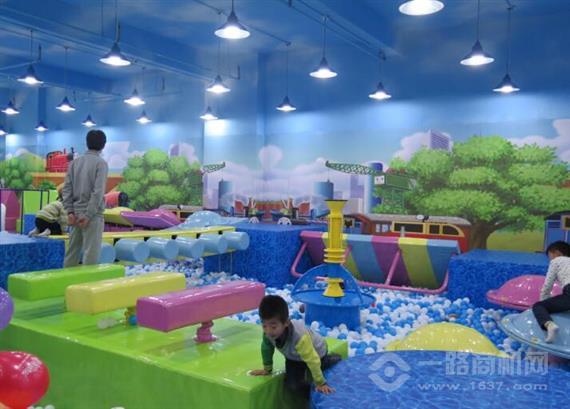 嘻鸭涂儿童创艺手工乐园