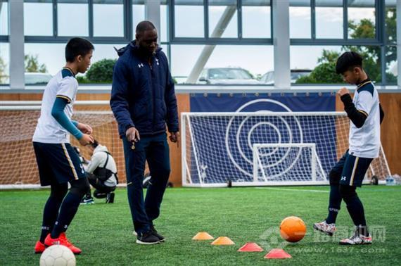 HappyFeet足球俱乐部