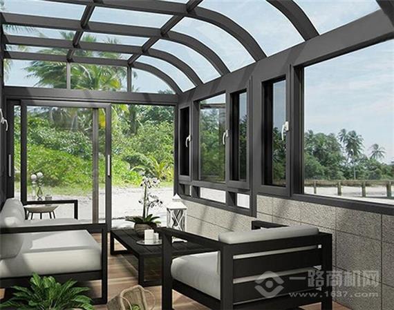 ​富利斯雅门窗