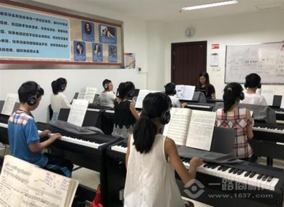 龚琛晨国际音乐中心